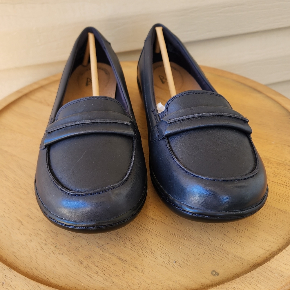 Clarks Ashland Lily navy blue loafer - Picture 3 of 9